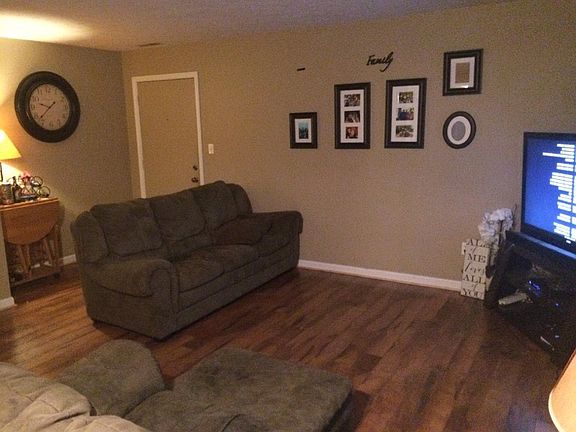 5th image of 23238 Rosewood Ct #1D