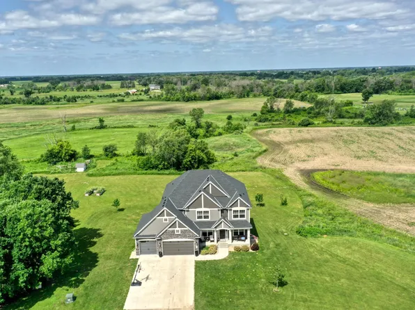 18340 Forest Rd N, Forest Lake, MN 55025