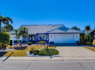 2034 Berry Roberts Dr, Sun City Center, FL 33573