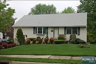 1st image of 417 Vomel Dr