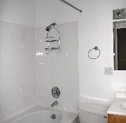 4th image of 6433 N Bell Ave APT 3