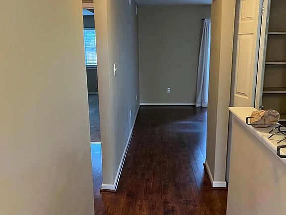 3rd image of 42491 Plymouth Hollow Dr