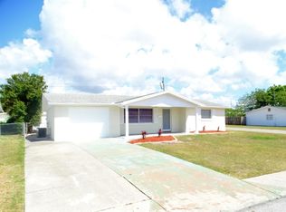 4146 Shoreline Dr, New Pt Richey, FL 34652