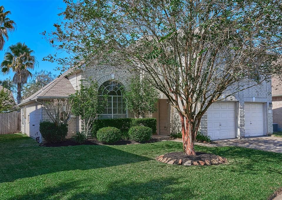 1st image of 8206 Sonesta Point Ln