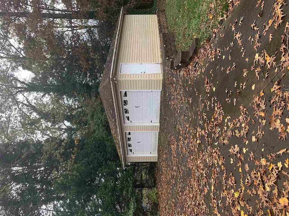 2nd image of 3312 E North St