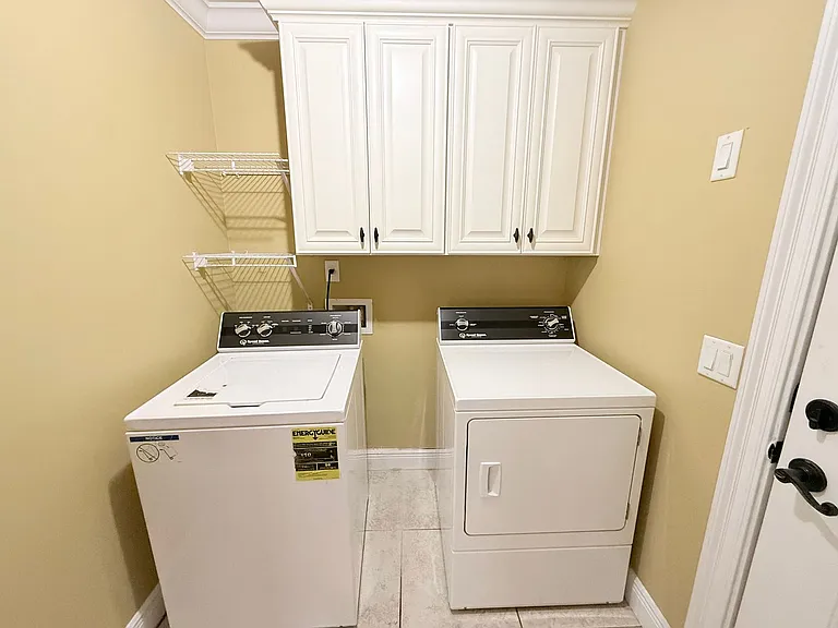 2610 Caldwell Cir — Photo 17