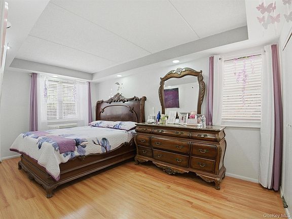 5th image of 831 Longfellow Avenue