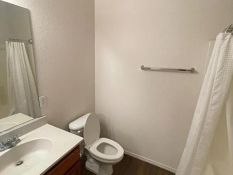 Unit Photo