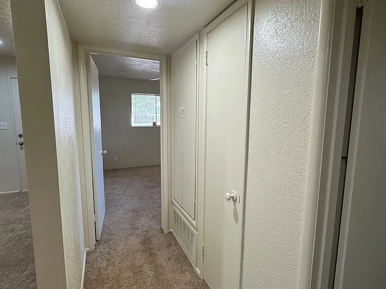 493 N Alta Ave #A — Photo 11