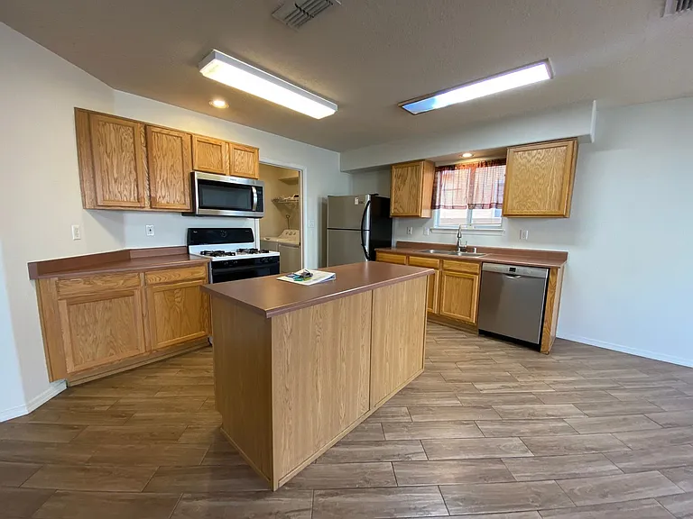 4328 Altura Vista Ln NE — Photo 32