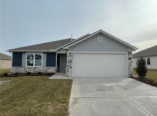 532 SE Laurel St, Blue Springs, MO 64014