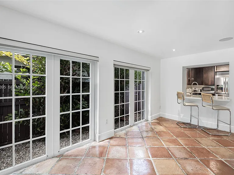 4150 Ventura Ave — Photo 17