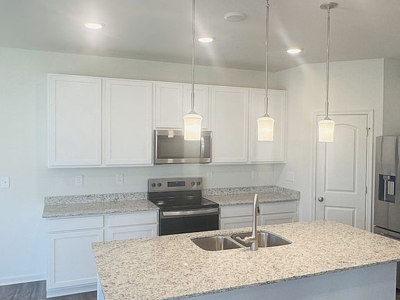 4th image of 3012 Aiken Back Ln