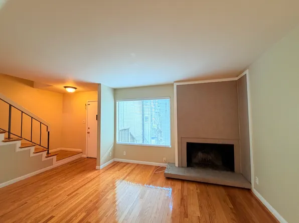 111B Ascot Ct, Moraga, CA 94556