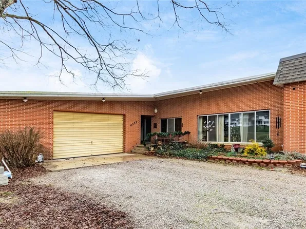 4355 Shimoda Ln, Zanesville, OH 43701