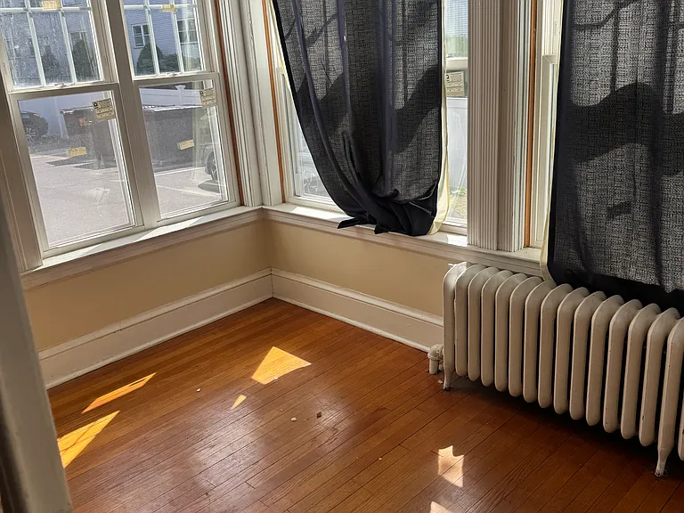 883 Farmington Ave #1 — Photo 11