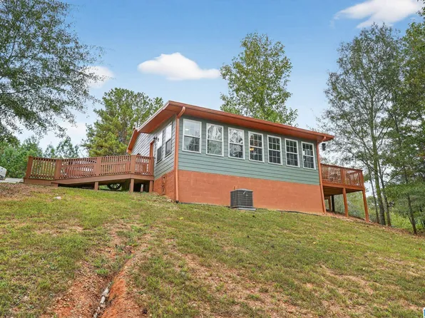 209 Foster Hills Dr, Lineville, AL 36266