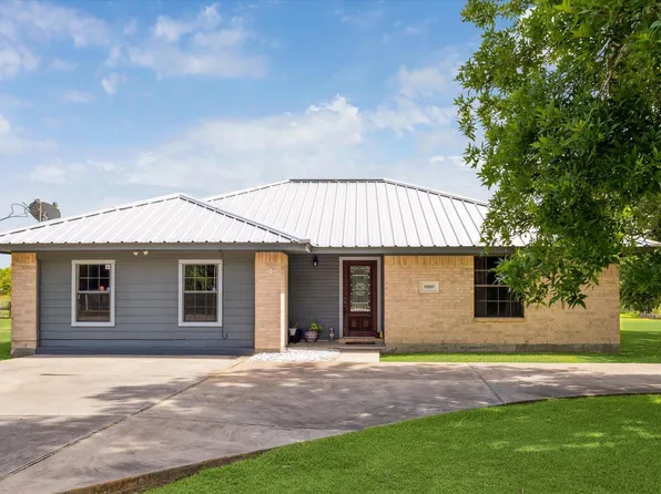 17207 Mcdonald Road, Alvin, TX 77511
