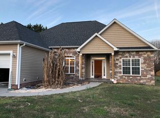 5166 Bethel Church Rd, Hickory, NC 28602