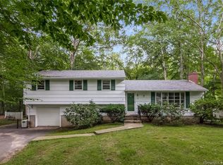 25 Nutmeg Ln, Madison, CT 06443