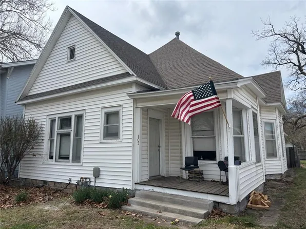 105 N Walnut St, Pittsburg, KS 66762