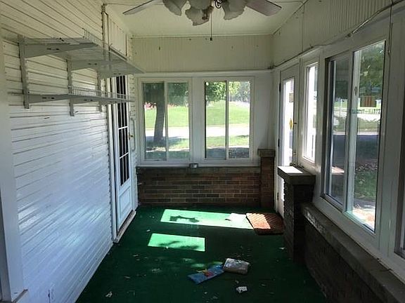 3rd image of 408 E Sigler St