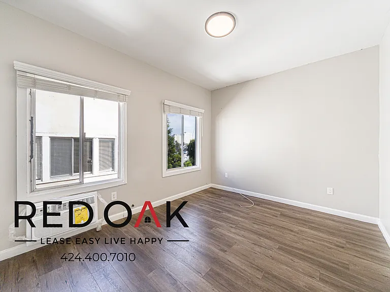 816- 822 S Park View St — Photo 38