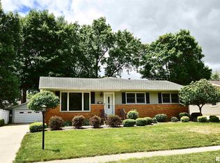 2124 Warwick Dr, Springfield, IL 62704