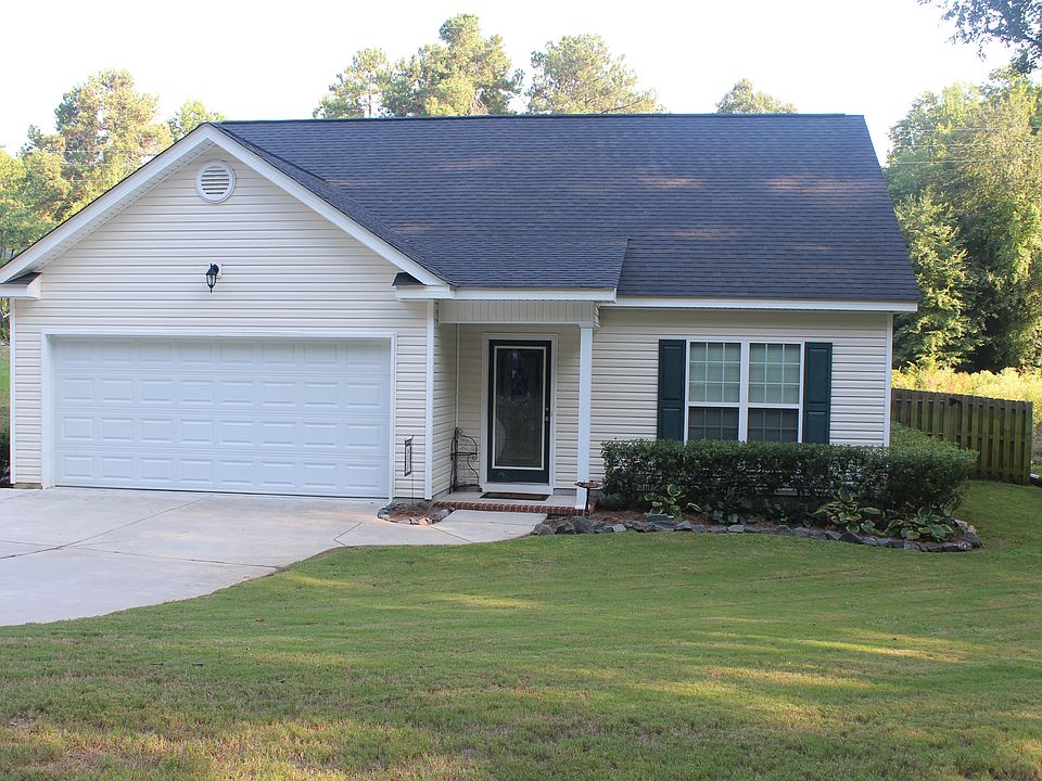 1st image of 648 Wellington Dr