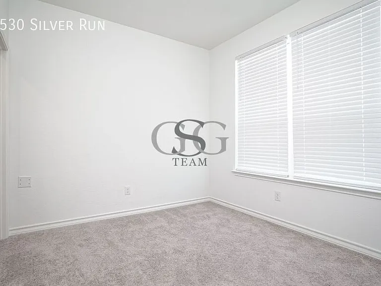 1530 Silver Run — Photo 4