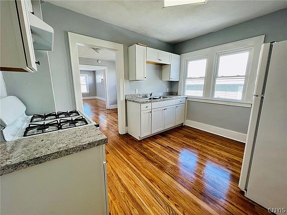 3rd image of 2023 South Ave