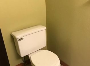 1055 W South Park Ave, Oshkosh, WI 54902