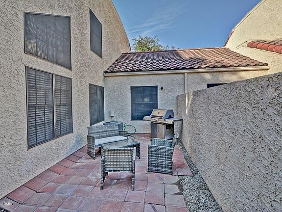 2nd image of 602 N May St #23