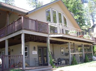 1040 Wood View Rd, Sandpoint, ID 83864