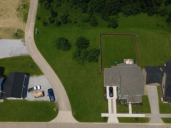 5th image of 5301 Maple Dr