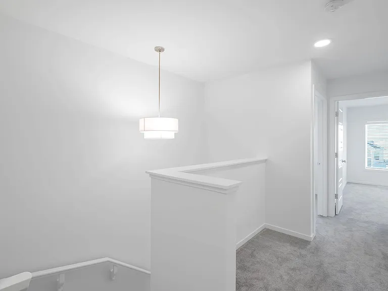 5243 21a Ave SW — Photo 26