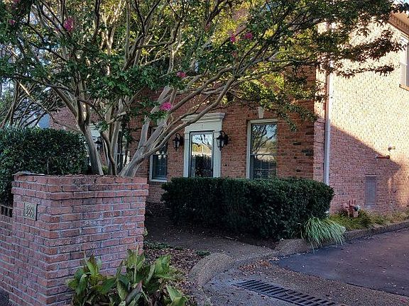 2nd image of 228 4th Ave N APT 4