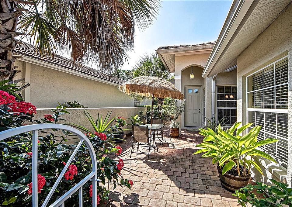 1st image of 233 Auburn Woods Cir