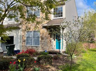 6 Round Ridge Rd APT A, Mechanicsburg, PA 17055