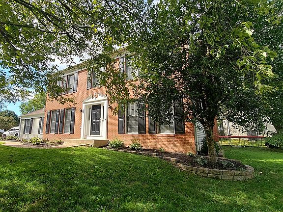 4th image of 7304 Middleton Dr