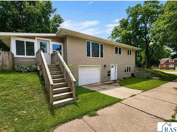 1025 Center St, New Ulm, MN 56073