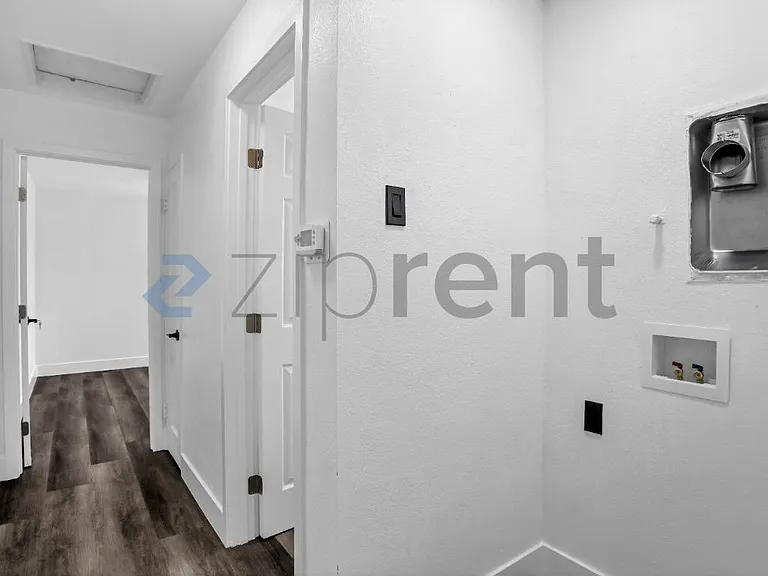 807 E Shields Ave #807 — Photo 18