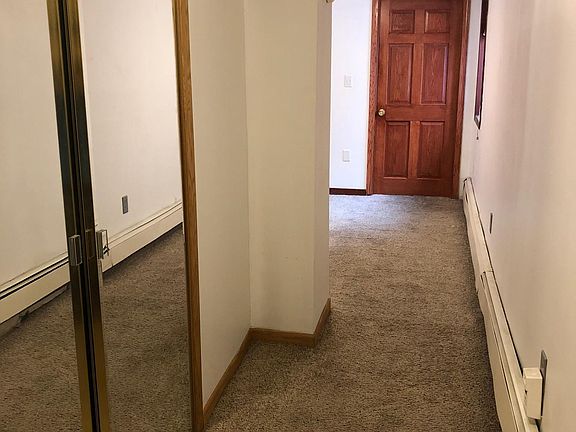 BR. Walk in closet