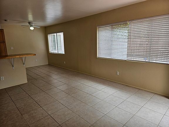 3rd image of 1700 Oliver Ave