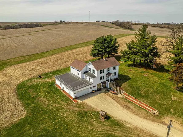 1943 Highway 11, South Wayne, WI 53587