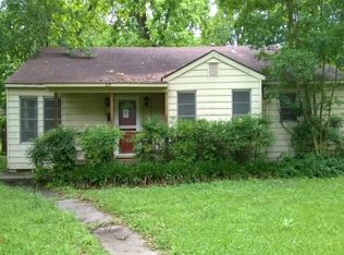 219 N College St, Dumas, AR 71639