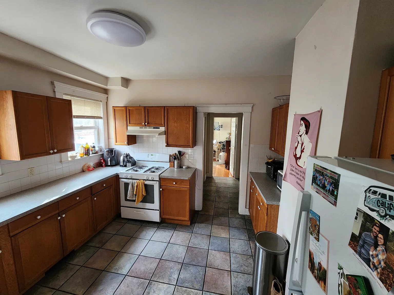 4 bed, 2.0 bath, $3,200 — Photo 4