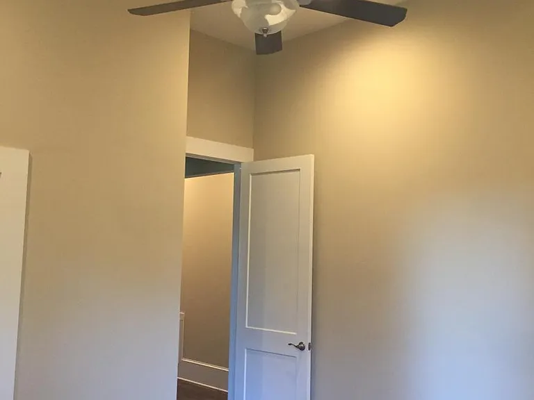 3rd Bedroom (back of house)