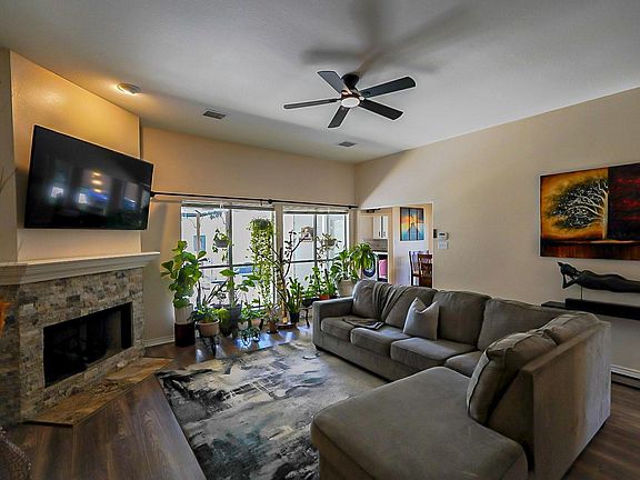 5th image of 200 Canterbury Dr