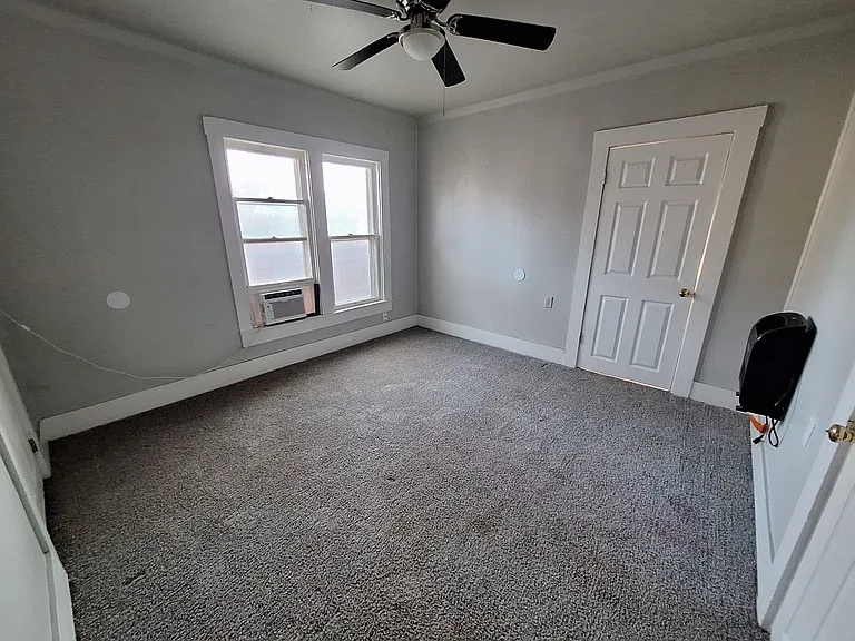 1026 Jeanette St — Photo 9